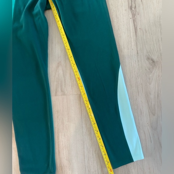 Athleta Elation Asym 7/8” Colorblock Leggings - Picture 9 of 10